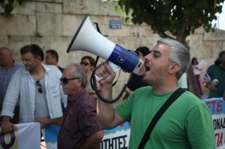 Τετράωρη στάση εργασίας των νοσοκομειακών γιατρών