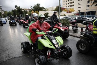 «Απόβαση» στο υπουργείο Μεταφορών