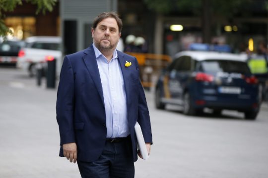 Της φυλακής τα σίδερα…