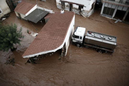 Συνεχής επιτήρηση για τυχόν λοιμώξεις μετά την πλημμύρα