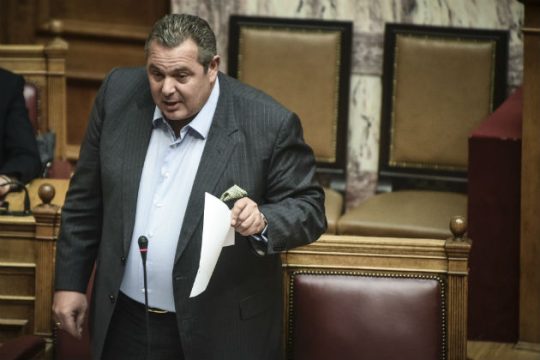 Αποχαρακτηρίζει τα απόρρητα έγγραφα ο Καμμένος