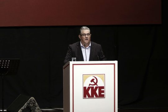 «Στο ερώτημα μεταρρύθμιση ή επανάσταση απαντάμε επανάσταση»