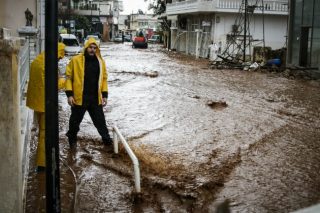 2 δισ. ευρώ χρειάζονται για τη θωράκιση της Αττικής