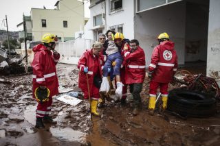 Το ρέμα στις Σούρες έπνιξε τη Μάνδρα «για να μη θιγούν περιουσίες»