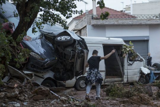 «Αραγε υπάρχουν κι άλλοι νεκροί;»