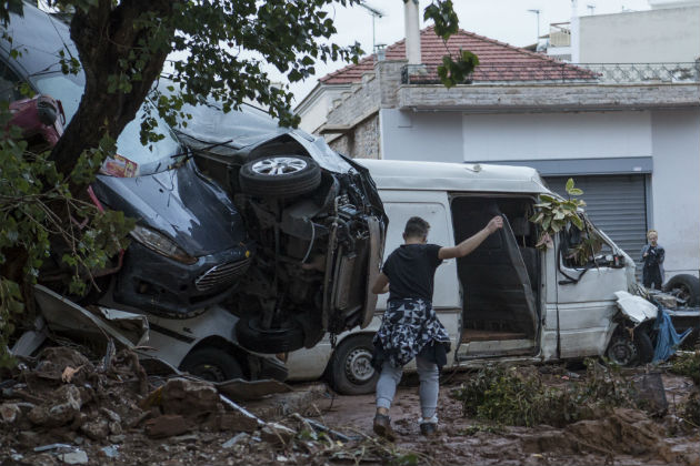 «Αραγε υπάρχουν κι άλλοι νεκροί;»