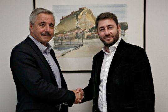 Ανδρουλάκη στηρίζει ο Μανιάτης για τον β’ γύρο