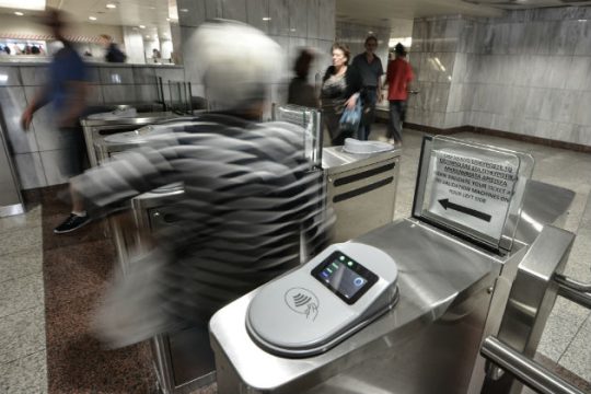 Μέσα Νοεμβρίου «πιάνουν δουλειά» οι μπάρες