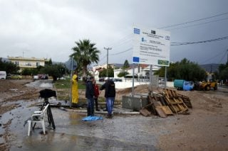 Μέτρα και οδηγίες υπέρ της δημόσιας υγείας μετά την καταστροφή