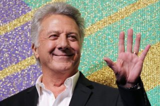 «Μου άρπαζε τα οπίσθια»