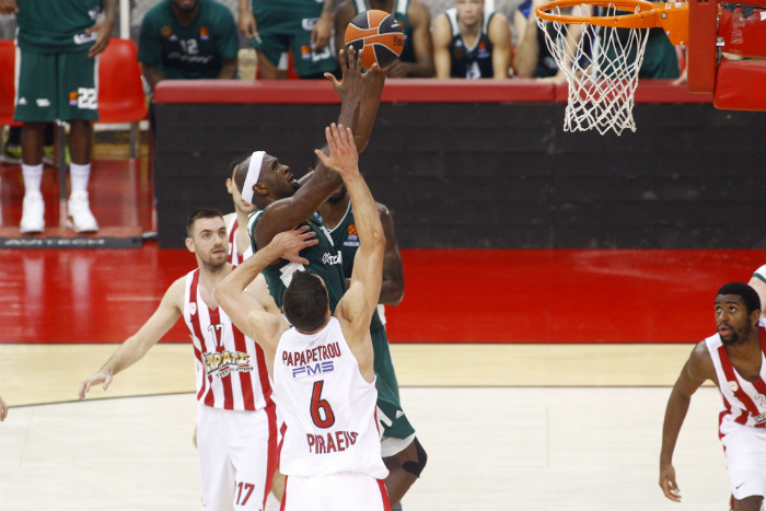 Νίκη Παναθηναϊκού στο ελληνικό ντέρμπι της Euroleague