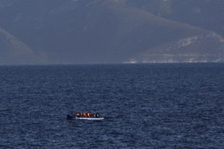 Νεκρός 10χρονος πρόσφυγας σε πλαστική λέμβο