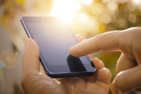 Smartphone και… ξερό ψωμί
