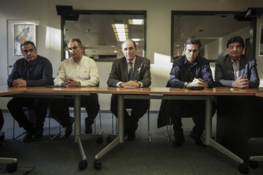 Αξιολόγηση με «ενεργειακά» και διαμαρτυρίες