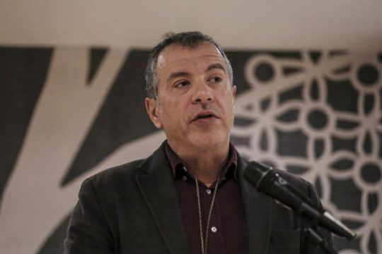 «Όποιος κερδίσει θα οδηγήσει το κόμμα στις εκλογές»
