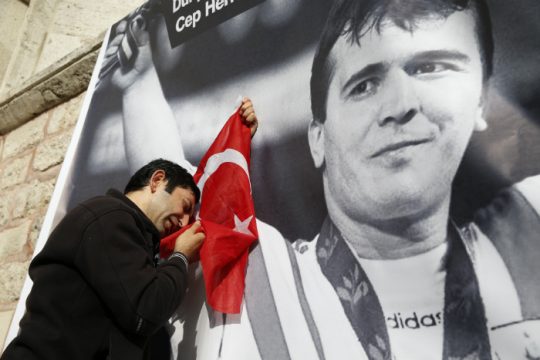 Ύστατο «αντίο» στον  Ναΐμ Σουλεϊμάνογλου