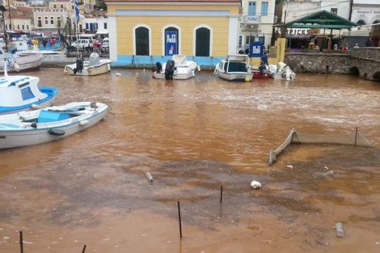 «Ανάσες» για τους πληγέντες της Σύμης