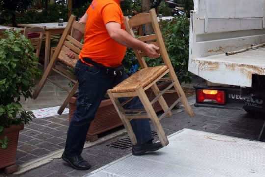 Τέλος ανοχής για τα τραπεζοκαθίσματα στον δήμο Θεσσαλονίκης