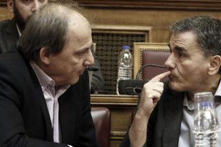 Από εισφορές και αδήλωτα το υπερπλεόνασμα