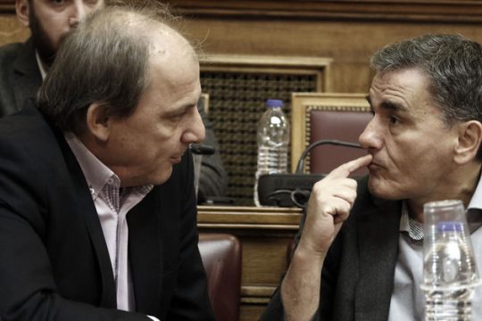 Από εισφορές και αδήλωτα το υπερπλεόνασμα