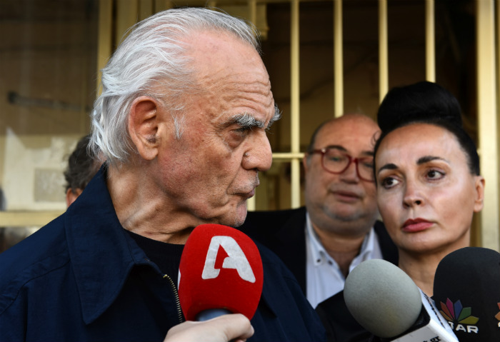 Τα έχασε όλα ο Άκης