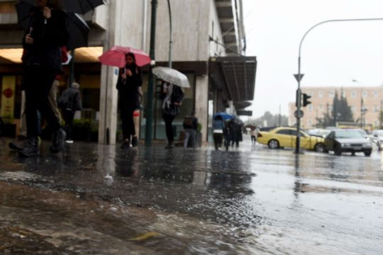 Η Ευρυδίκη πλήττει την κεντρική και νότια χώρα