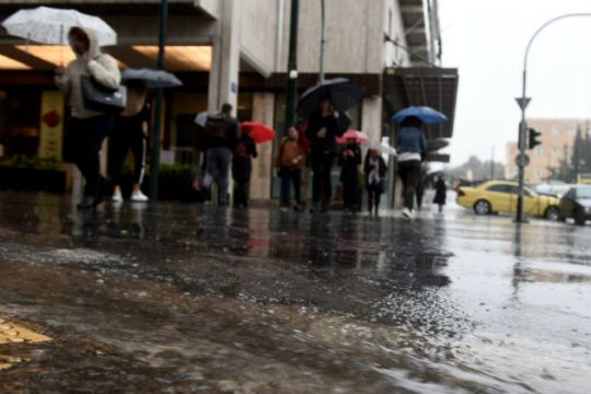 Επιδείνωση του καιρού με βροχές και καταιγίδες