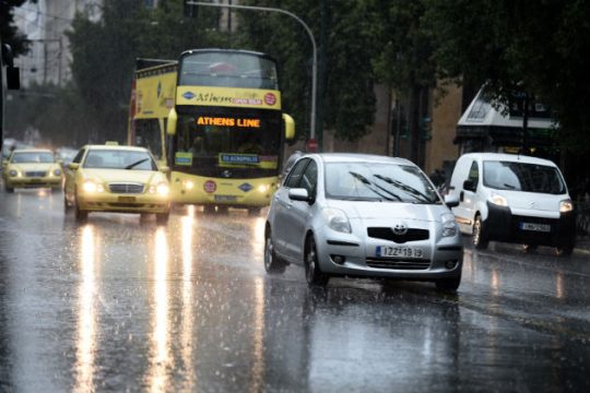 Κακοκαιρία σε όλη τη χώρα