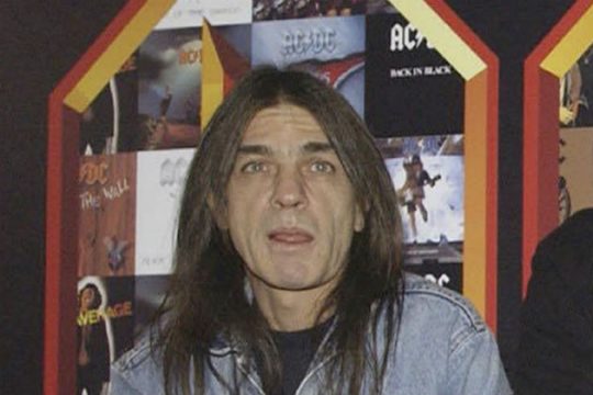 Οι AC/DC αποχαιρετούν τον Μάλκολμ Γιανγκ