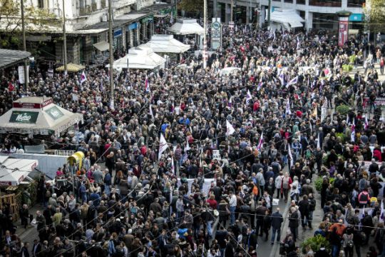Μαζικές διαδηλώσεις ενάντια στην φτωχοποίηση