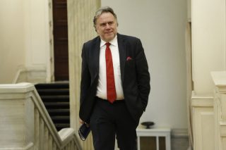 «Η μπάλα είναι στο γήπεδο του νέου φορέα της Κεντροαριστεράς»