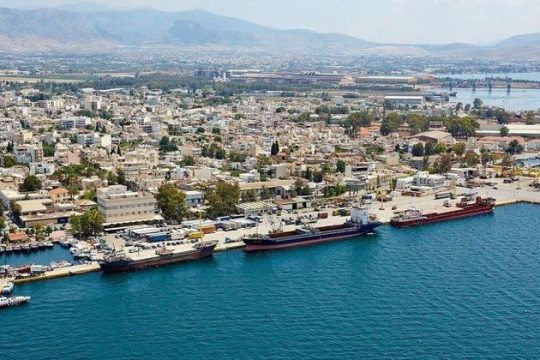 Σε πολιορκία το θαλάσσιο μέτωπο της Ελευσίνας