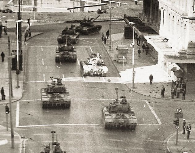 Τι Γ´ Ράιχ, τι χούντα…