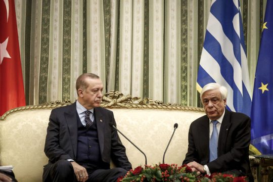 Αυστηρή γλώσσα από Παυλόπουλο
