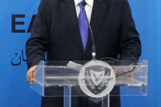 «Λύση χωρίς τον όρο Μακεδονία»