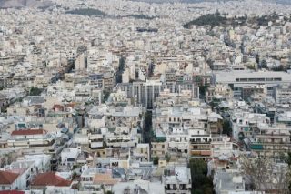 Τη μείωση του ύψους των κτιρίων θα εξετάσει η διυπουργική