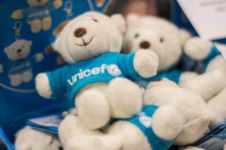 UNICEF: «Προστατεύουμε – Εμβολιάζουμε» το νέο σύνθημα του ραδιοτηλεμαραθώνιου
