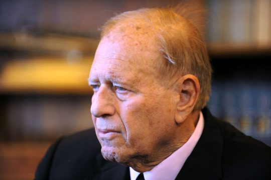 Σύνορα εντός συνόρων