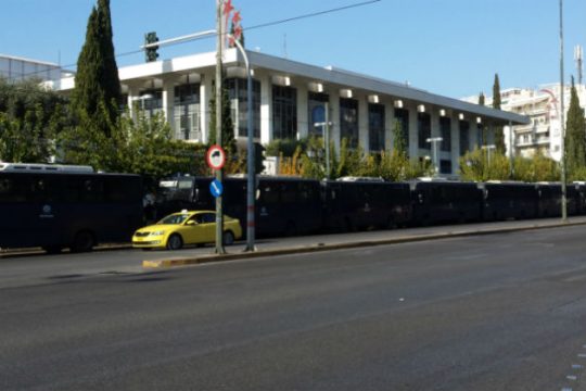 Πορεία προς την αμερικανική πρεσβεία για την απόφαση του Τραμπ