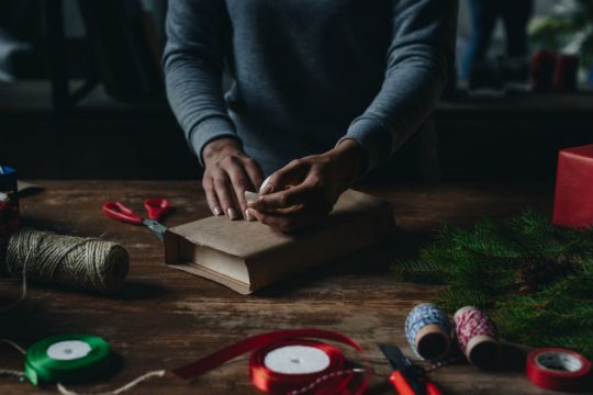 Μια πλημμυρίδα από βιβλία τα Χριστούγεννα