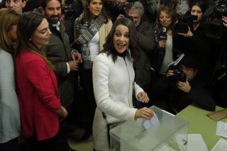 Οι κάλπες του διχασμού