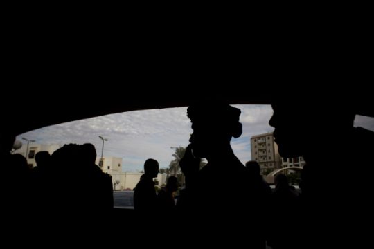 Ένοπλος άνοιξε πυρ σε εκκλησία στο Κάιρο