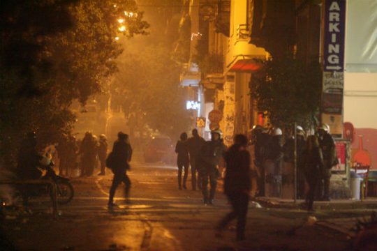 Επιστολή των κατοίκων Εξαρχείων για τα χημικά της ΕΛ.ΑΣ.