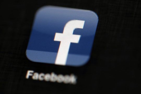 Πρώτη «ομολογία ενοχής» από το facebook