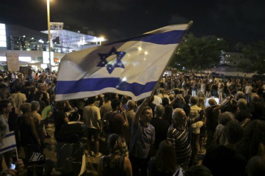 Μαζική διαδήλωση κατά του Νετανιάχου στο  Τελ Αβίβ