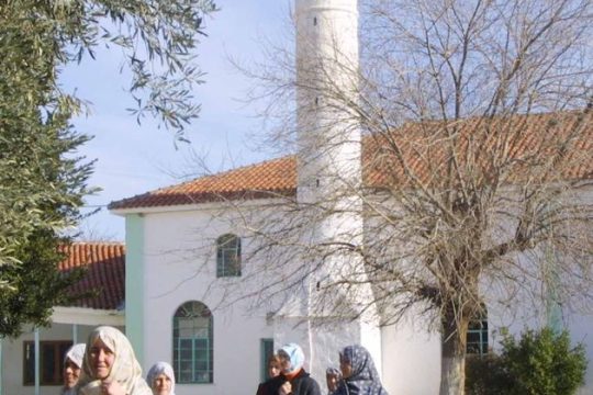 Σεβασμός στη μειονότητα αλλά και στη δημοκρατία