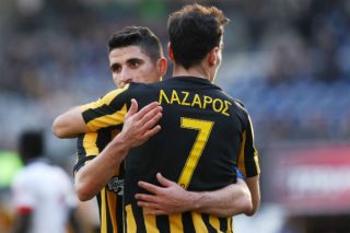 Η Ελλάδα ποτέ δεν πεθαίνει-ούτε στα γήπεδα!
