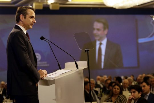 Βολές για την οικονομία παρά την τεχνική συμφωνία