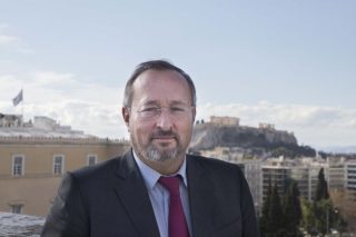 «Ευρώπη δεν είναι μόνο η Γαλλία και η Γερμανία»