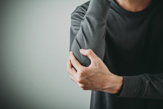 Η οικογένεια από την Ιταλία που δεν νιώθει πόνο